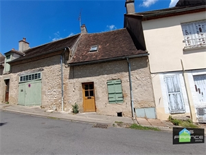 appartement à la vente -   03210  SOUVIGNY, surface 90 m2 vente appartement - APR703143